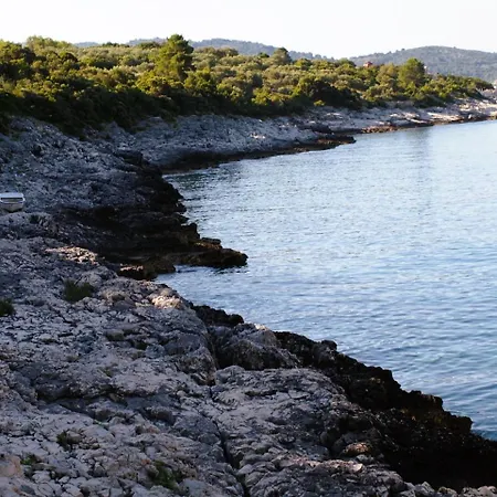 Mendula Vela Luka